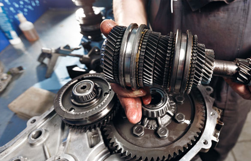 https://www.transtechtruckrepairs.ca/wp-content/uploads/2022/08/Engine-Transmission.png